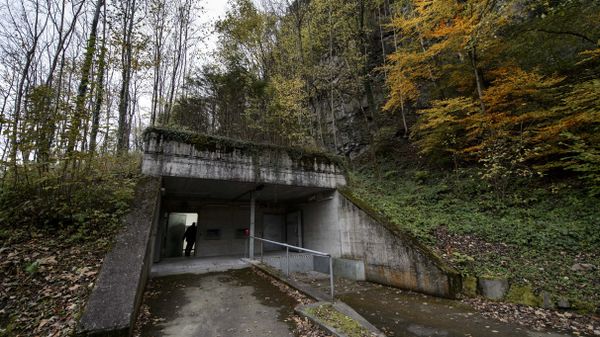 A former Swiss Army bunker built in the Alps during the Cold War (File) - Sputnik International