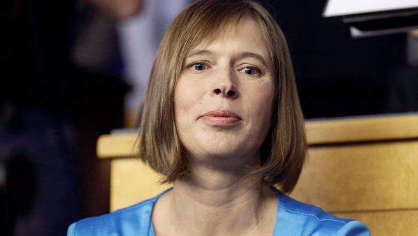 Presidential candidate Kersti Kaljulaid waits for the vote in Estonia's Parliament in Tallinn, Estonia, October 3, 2016. - Sputnik International