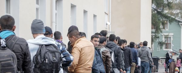 Migrants queue in front of a refugee reception centre in Tornio,Finland (file) Migrants queue in front of a refugee reception centre in Tornio,Finland (file) - Sputnik International