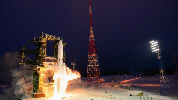 Russia’s Angara-A5 rocket launched on maiden flight - Sputnik International