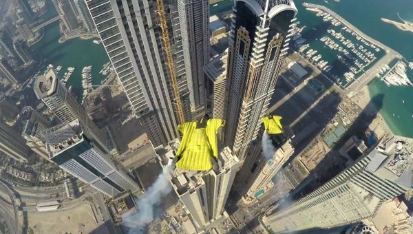 Vertical Maze - 4K - Sputnik International