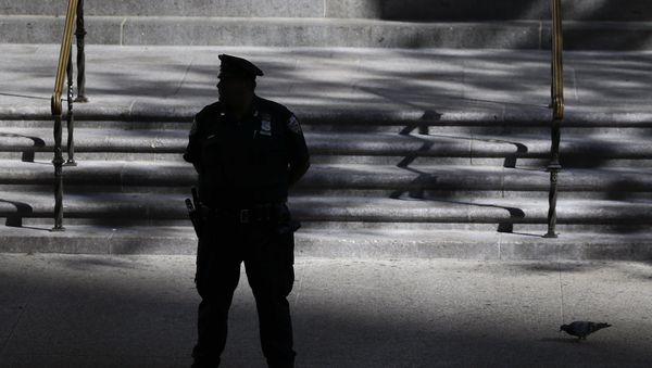 Police officer - Sputnik International