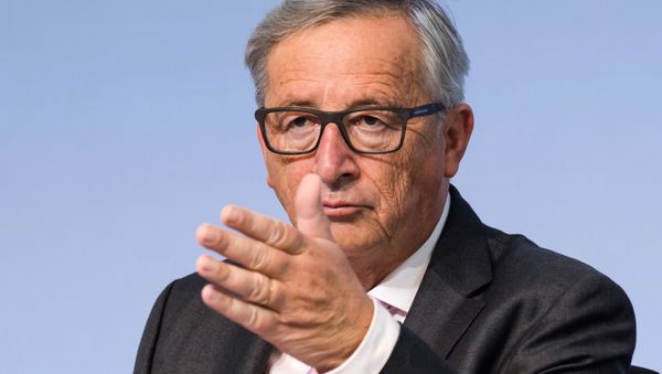 European Commission President Jean-Claude Juncker gestures during a plenary session of European Economic and Social Committee at the EU Charlemagne building in Brussels on Thursday, Sept. 22, 2016 - Sputnik International