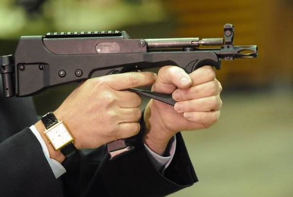 PP-2000 submachine gun PP-2000 submachine gun - Sputnik International