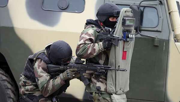 The PP-2000, a submachine gun that weighs a little more than an ultrabook computer, will soon be put into service by the Russian National Guard, according to the newspaper Rossiyskaya Gazeta - Sputnik International