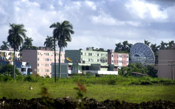 A Russian radar station is seen in Lourdes, about 12 miles south of Havana, Cuba Wednesday Oct. 17, 2001 A Russian radar station is seen in Lourdes, about 12 miles south of Havana, Cuba Wednesday Oct. 17, 2001 - Sputnik International