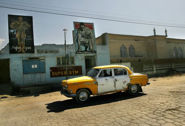 GAZ-21 taxi in Afghanistan, 2006. These cars still can be seen there on the streets, where they once again prove their reliability. GAZ-21 taxi in Afghanistan, 2006. These cars still can be seen there on the streets, where they once again prove their reliability. - Sputnik International
