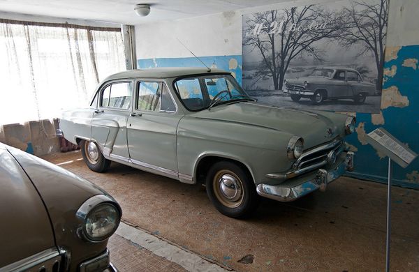 GAZ-21V car (modification of the GAZ-21 Volga) of the first series exhibited at the State Military-Technical Museum in the village of Ivanovskoe, Moscow region. GAZ-21V car (modification of the GAZ-21 Volga) of the first series exhibited at the State Military-Technical Museum in the village of Ivanovskoe, Moscow region. - Sputnik International