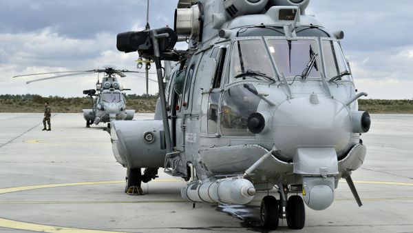 This picture taken on February 24, 2016, shows a French Caracal helicopter prior to an air-to-air refuelling exercise in Cazaux This picture taken on February 24, 2016, shows a French Caracal helicopter prior to an air-to-air refuelling exercise in Cazaux - Sputnik International