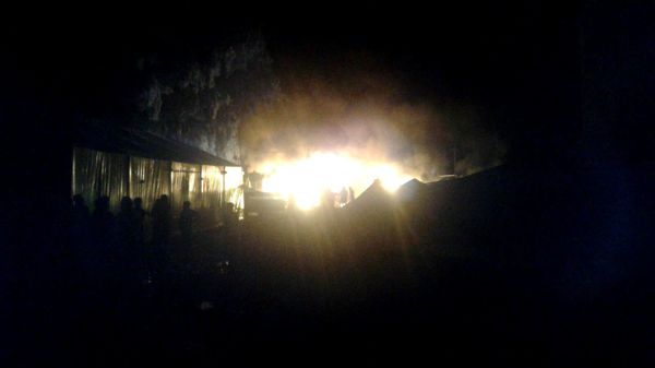 Fire breaks out at the refugee camp on the island of Chios, Greece - Sputnik International