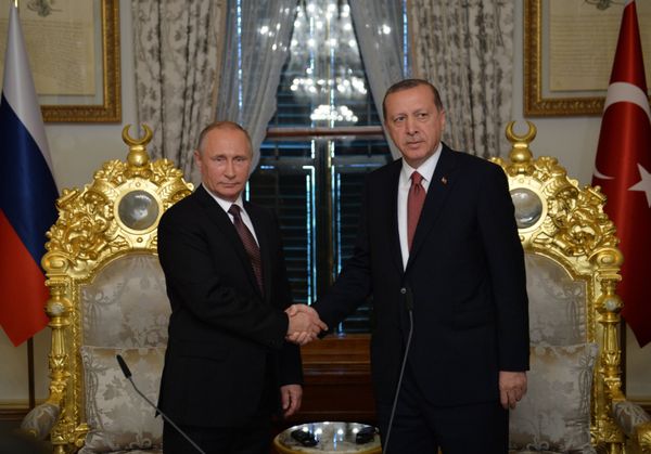 Presidents Vladimir Putin of Russia and Recep Tayyip Erdogan (right) of Turkey meeting in Istanbul, October 10, 2016 Presidents Vladimir Putin of Russia and Recep Tayyip Erdogan (right) of Turkey meeting in Istanbul, October 10, 2016 - Sputnik International