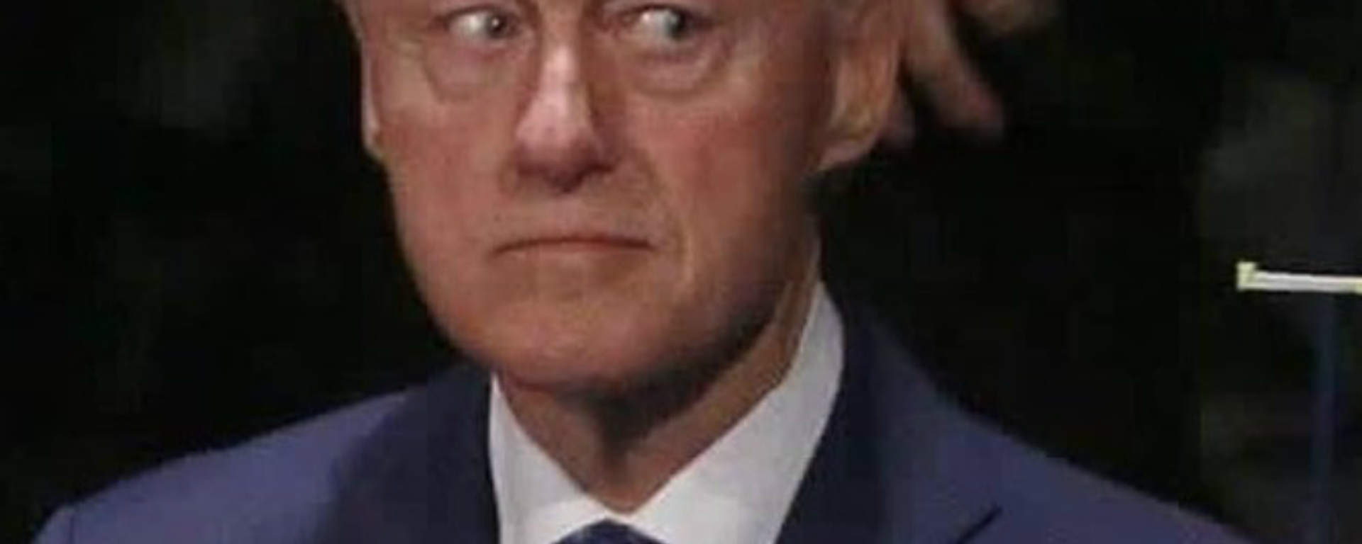 Bill Clinton During the October 9 Debate between Hillary and Trump - Sputnik International, 1920, 05.06.2022