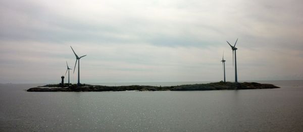 Photo shows wind turbines at the island of Mariahamn between Sweden and Finland - Sputnik International