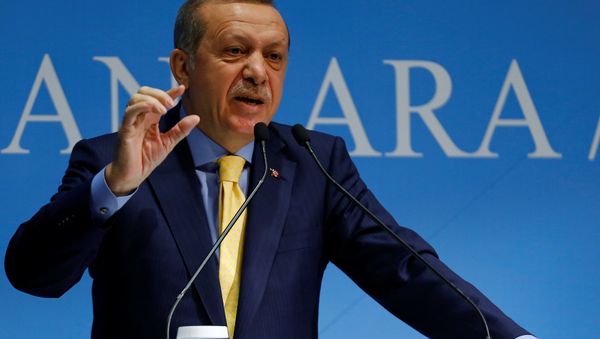 Turkish President Tayyip Erdogan addresses the audience during a meeting in Ankara, Turkey, October 3, 2016. Picture taken October 3, 2016. - Sputnik International