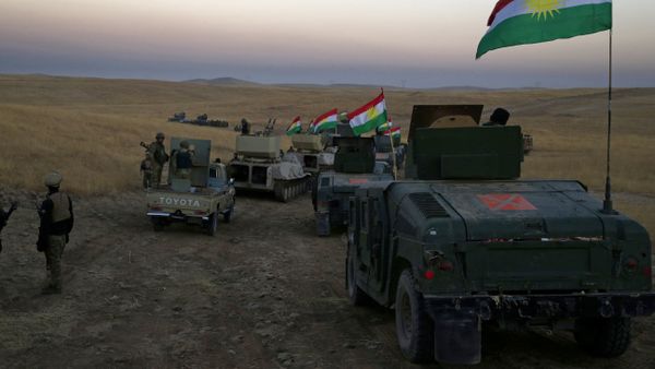 A Peshmerga convoy drives towards a frontline in Khazer, about 30 kilometers (19 miles) east of Mosul, Iraq, Monday, Oct. 17, 2016 A Peshmerga convoy drives towards a frontline in Khazer, about 30 kilometers (19 miles) east of Mosul, Iraq, Monday, Oct. 17, 2016 - Sputnik International