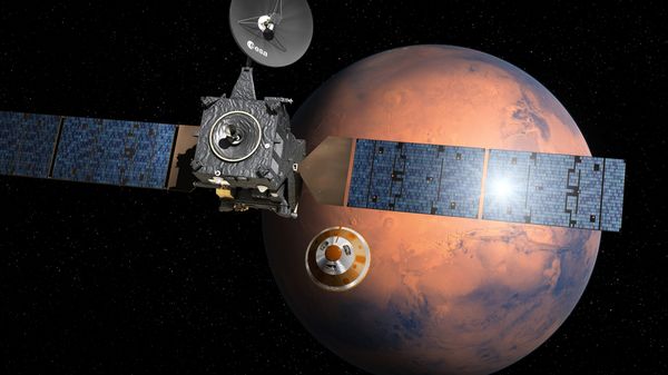 Artist’s impression provided by the European Space Agency, ESA, depicting the separation of the ExoMars 2016 entry, descent and landing demonstrator module, named Schiaparelli, center, from the Trace Gas Orbiter, TGO,lrft, and heading for Mars Artist’s impression provided by the European Space Agency, ESA, depicting the separation of the ExoMars 2016 entry, descent and landing demonstrator module, named Schiaparelli, center, from the Trace Gas Orbiter, TGO,lrft, and heading for Mars - Sputnik International
