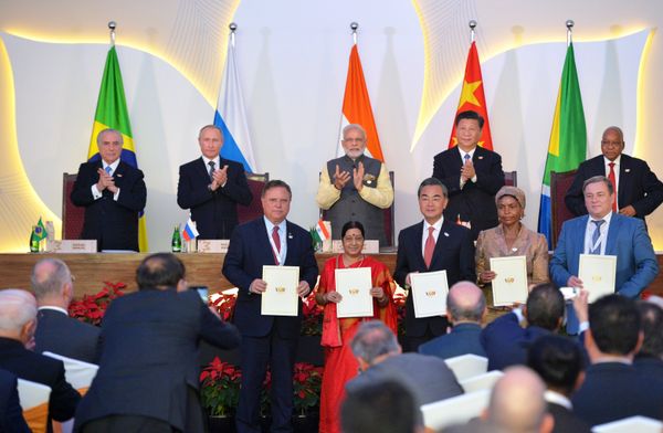 BRICS leaders at the 2016 summit in Goa. - Sputnik International