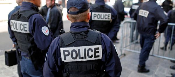French police gather outside a local police station in Paris, France, October 11, 2016 French police gather outside a local police station in Paris, France, October 11, 2016 - Sputnik International