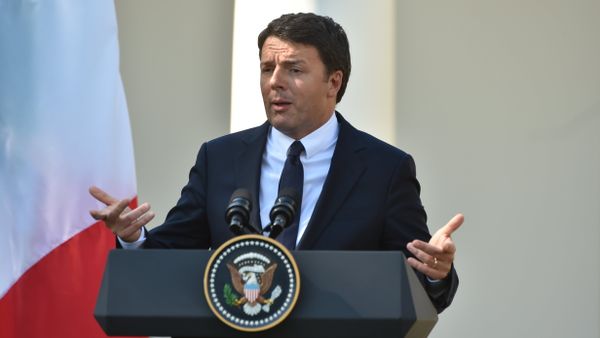 Italian Prime Minister Matteo Renzi speaks during a joint press conference with US President Barack Obama at the White House in Washington, DC, October 18, 2016 - Sputnik International
