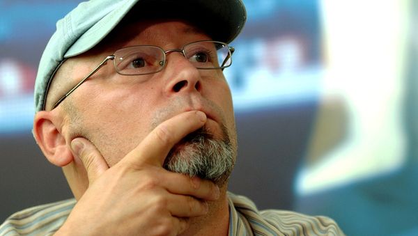 Polish director Wojtek Smarzowski talks about his film Wesele (The Wedding), during a press conference at the 57th International Film Festival of Locarno - Sputnik International