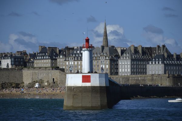 Lighthouse near the walled city of Saint-Malo, Brittany, western France. Lighthouse near the walled city of Saint-Malo, Brittany, western France. - Sputnik International