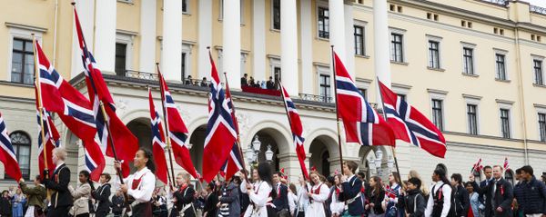 Children take part in a parade to celebrate Norway's Independence Day outside the Castle in Oslo - Sputnik International