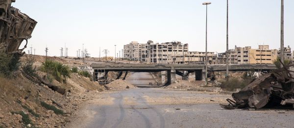 A general shows the rubble-strewn Castello Road, the main route for humanitarian assistance in to divided Syrian city of Aleppo. (File) - Sputnik International