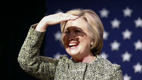 Democratic presidential candidate Hillary Clinton during a 'Meeting Discussion on Gun Violence Prevention' at Landmark Theater in Port Washington, New York on April 11, 2016. - Sputnik International