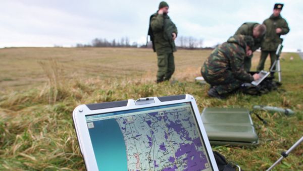 Russian Paratroops Equipped With Impregnable Video Messenger - Sputnik International