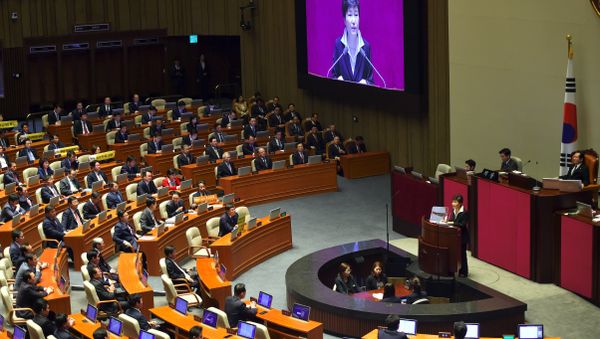 South Korean President Park Geun-Hye delivers an annual budget address at the National Assembly in Seoul on October 24, 2016 South Korean President Park Geun-Hye delivers an annual budget address at the National Assembly in Seoul on October 24, 2016 - Sputnik International