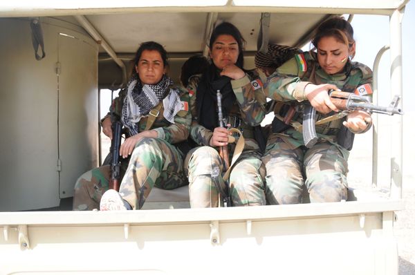 Female Peshmerga units. Female Peshmerga units. - Sputnik International