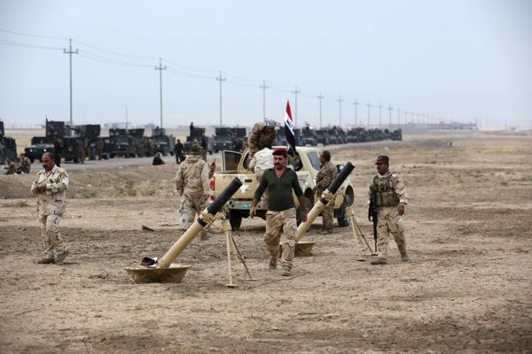 Iraqi special forces prepare to attack Islamic State positions as fighting to retake the extremist-held city of Mosul enters its second week, in the village of Tob Zawa, outside Mosul, Monday, Oct. 24, 2016 - Sputnik International