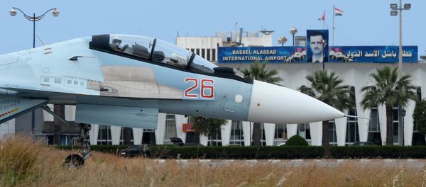 A Russian Su-30 aircaft on a runway at the Hmeimim airbase in Syria A Russian Su-30 aircaft on a runway at the Hmeimim airbase in Syria - Sputnik International