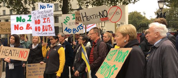 Protest in London against the decision to expand Heathrow airport - Sputnik International