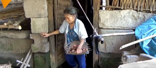 Chinese Couple Has Lived in a Cave for 54 Years - Sputnik International