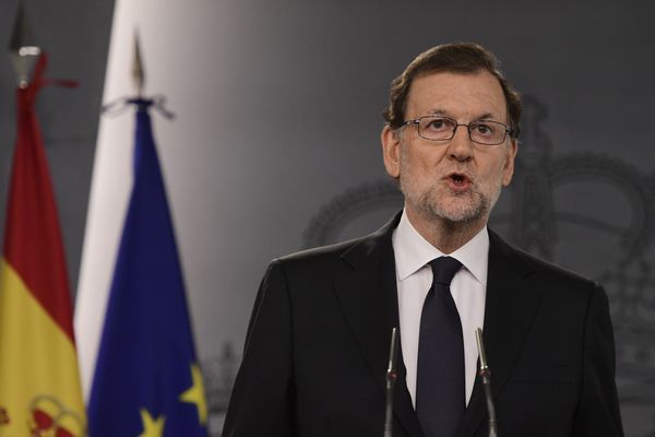 Spanish Prime Minister Mariano Rajoy speaks during a press conference at the Moncloa Palace in Madrid on October 25, 2016 Spanish Prime Minister Mariano Rajoy speaks during a press conference at the Moncloa Palace in Madrid on October 25, 2016 - Sputnik International