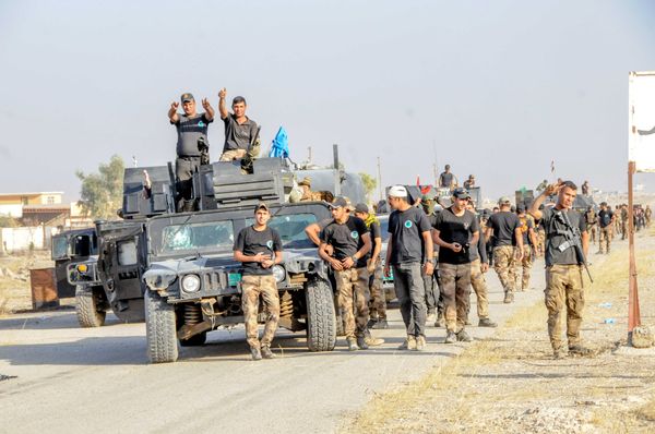 Yazidi fighters taking part in the Iraqi army's operation to liberate Mosul  - Sputnik International