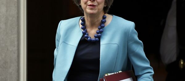Britain's Prime Minister, Theresa May, leaves 10 Downing Street to attend Prime Minister's Questions in the House of Commons, in London, Britain October 26, 2016. - Sputnik International
