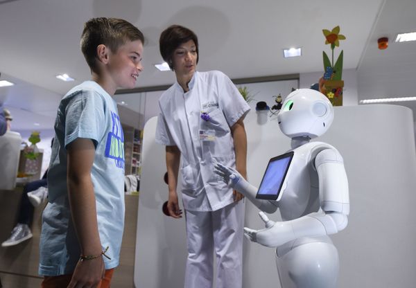 Pepper is a hospitable humanoid companion jointly invented in 2014 by French Aldebaran Robotics and Japanese SoftBank Group Corp. Such robots were “hired” as receptionists by the CHR Citadel hospital centers in Liege and AZ Damiaan in Ostend, Belgium to guide and inform visitors. Pepper is a hospitable humanoid companion jointly invented in 2014 by French Aldebaran Robotics and Japanese SoftBank Group Corp. Such robots were “hired” as receptionists by the CHR Citadel hospital centers in Liege and AZ Damiaan in Ostend, Belgium to guide and inform visitors. - Sputnik International