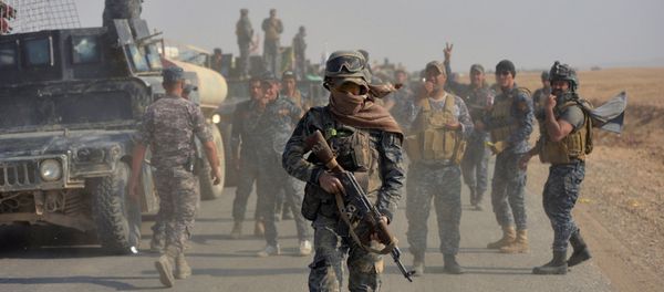 Federal police forces take part in an operation against Islamic State militants in south of Mosul October 26, 2016. Federal police forces take part in an operation against Islamic State militants in south of Mosul October 26, 2016. - Sputnik International