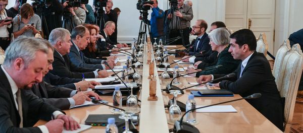 Russian Foreign Minister Sergei Lavrov meets with his Cypriot counterpart Ioannis Kasoulides - Sputnik International