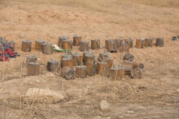 The fruits of Peshmerga's labor - over a hundred Daesh mines and IEDs disarmed - Sputnik International