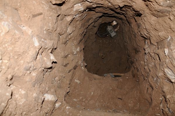 A tunnel dug by Daesh terrorists near Mosul A tunnel dug by Daesh terrorists near Mosul - Sputnik International