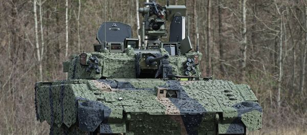 New AJAX prototype shown near its future assembly site in Merthyr Tydfil, Wales - Sputnik International