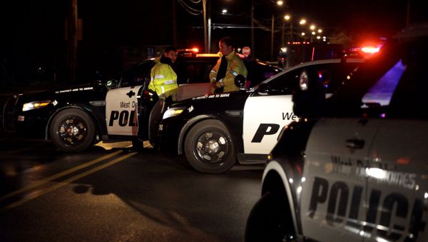 Police in Urbandale, Iowa set a blockade after two police officers were shot and killed in separate attacks described as ambush-style in Des Moines, Iowa, US November 2, 2016 - Sputnik International