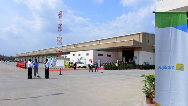 Indian security personel and officials wait at the launch of Flipkart's Largest Fulfillment Centre on the outskirts of Hyderabad (File) Indian security personel and officials wait at the launch of Flipkart's Largest Fulfillment Centre on the outskirts of Hyderabad (File) - Sputnik International