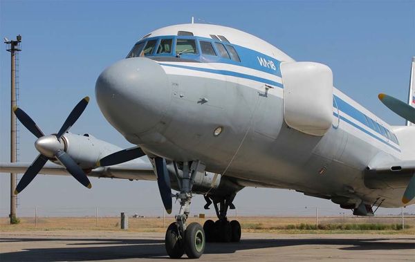 The Il-22PP. Note the 'pockets' sticking out of the fuselage, containing electronic warfare equipment - Sputnik International