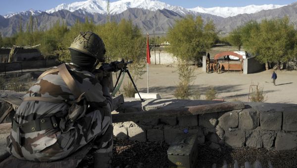 Indian paramilitary personels - Sputnik International