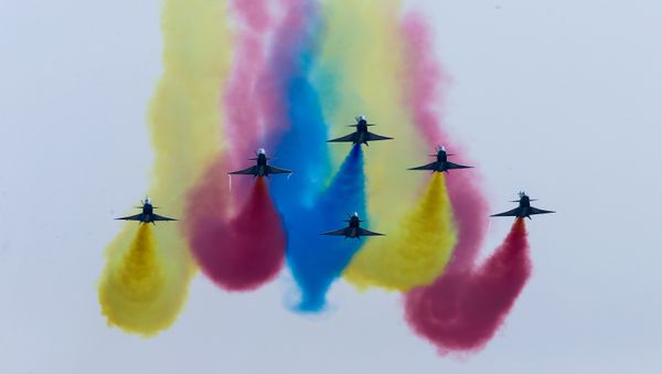 China's J-10 fighter jets perform during an air show, the 11th China International Aviation and Aerospace Exhibition in Zhuhai, Guangdong Province, China November 1, 2016. - Sputnik International