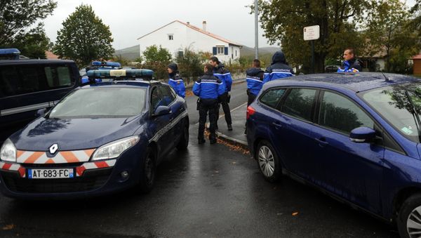 French gendarmes block the access to a house were the most senior leader of the Basque separatist group ETA, Mikel Irastorza was found in the French town of Ascain, in the Pyrenees region bordering Spain, on November 5, 2016. French gendarmes block the access to a house were the most senior leader of the Basque separatist group ETA, Mikel Irastorza was found in the French town of Ascain, in the Pyrenees region bordering Spain, on November 5, 2016. - Sputnik International